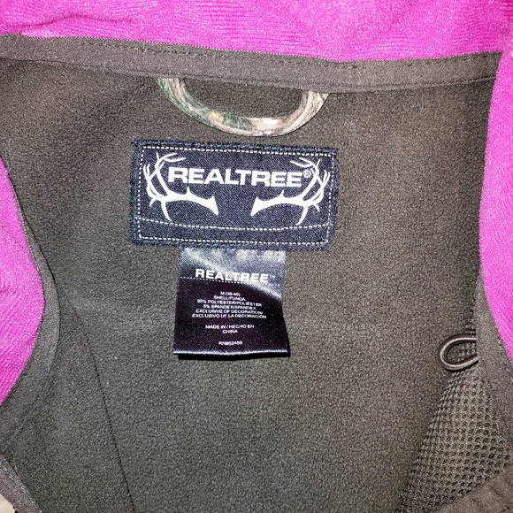 Soft Shell RealTree Jacket - Picture 2 of 2